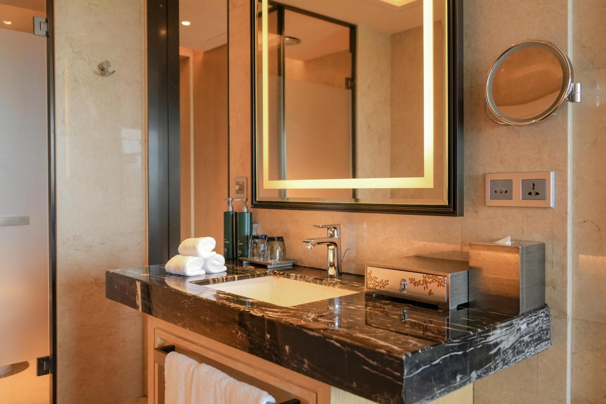 Doubletree By Hilton Hotel Anshun Luaran gambar
